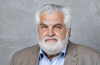 Szabó Gábor (Professor Emeritus at the University of Szeged, Managing Director of ELI ALP)